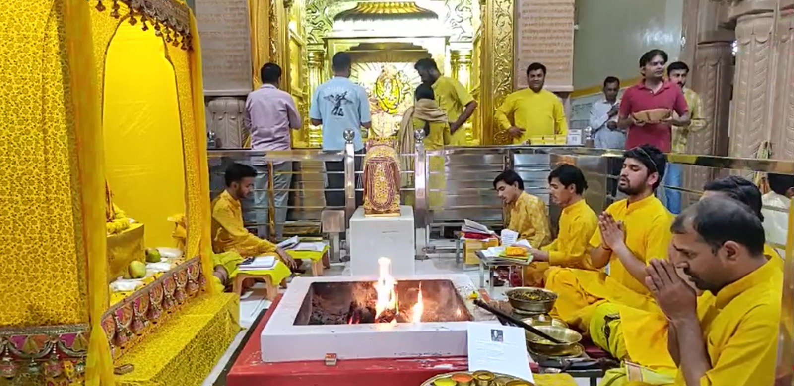 Brihaspati Mantro Ka Jap (19K) + Havan